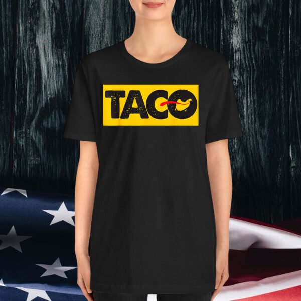Funny Trump Always Chickens Out TACO Trump Chicken T-Shirt